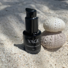 Yage BB-Creme Geisha Secret mit Gold und SPF 15 gegen Pigmentierung, Farbton Medium