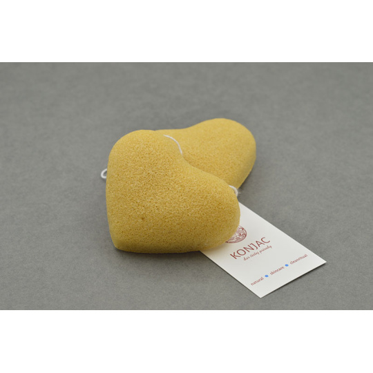 Konjac-Schwamm mit Kurkuma-Extrakt Herzform 1 Stk.