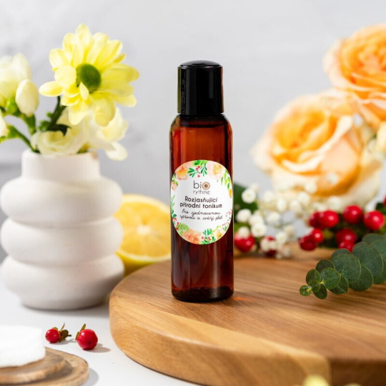 Biorythme Aufhellendes natürliches Tonikum für strahlende Haut 100 ml Ablaufdatum 4/26