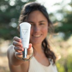 Myrro Anti-Age BB Creme gegen Flecken SPF 30 50 ml